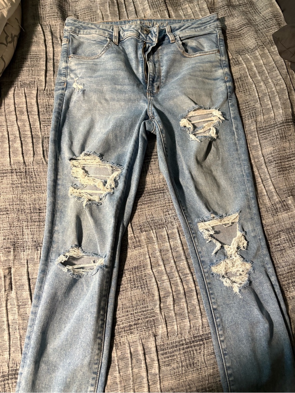 American Eagle Outfitters Light Blue Distressed Jeggings